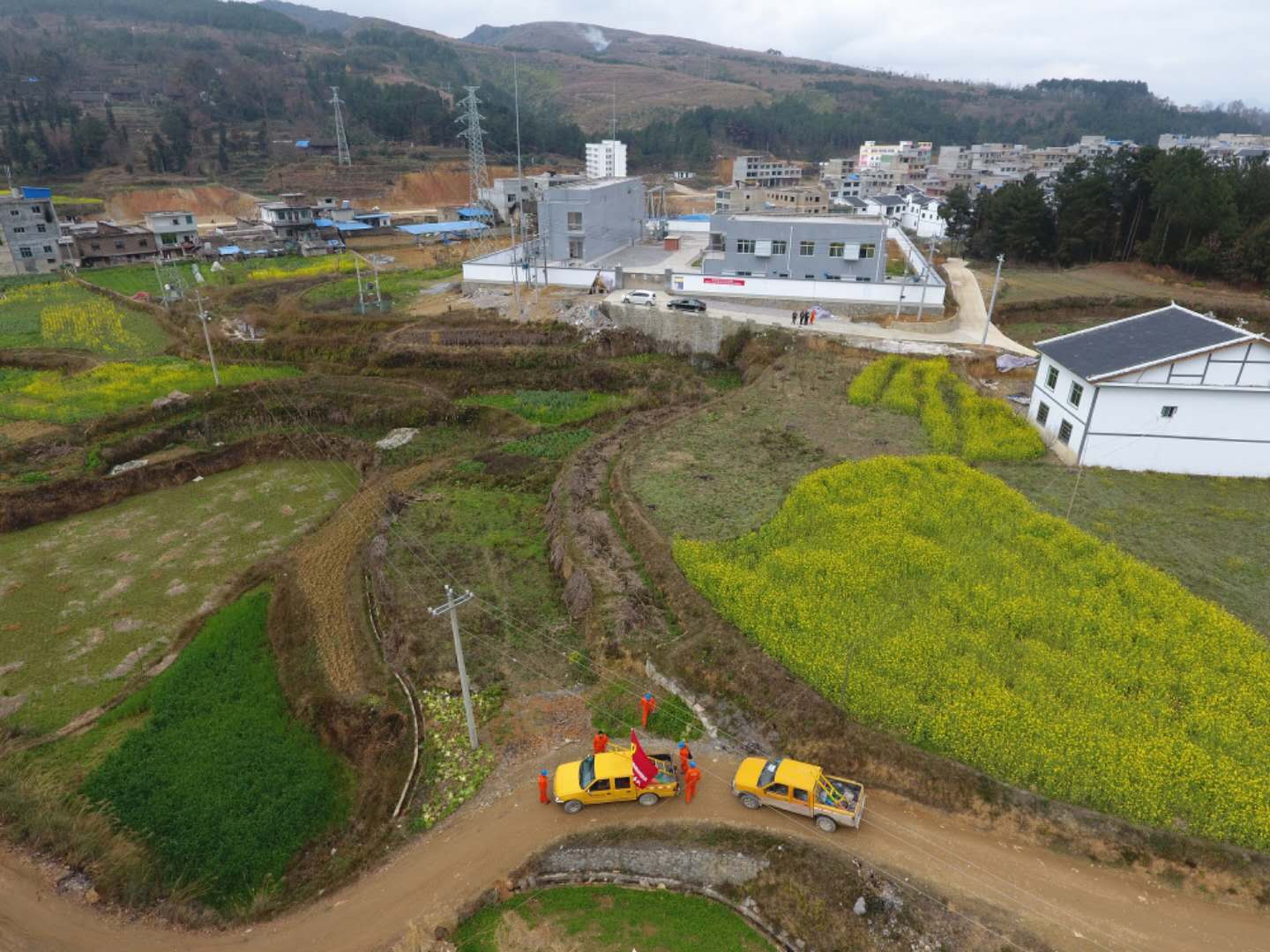 平塘供電局：防疫期間，“指尖服務(wù)”確保春耕用電