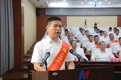 團(tuán)結(jié)凝聚力量 實(shí)干成就夢(mèng)想——記中國(guó)安能優(yōu)秀共產(chǎn)黨員、萬(wàn)安水環(huán)境項(xiàng)目經(jīng)理薛振興