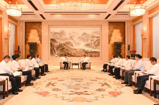 舒印彪拜會湖北省委書記應(yīng)勇、省長王曉東