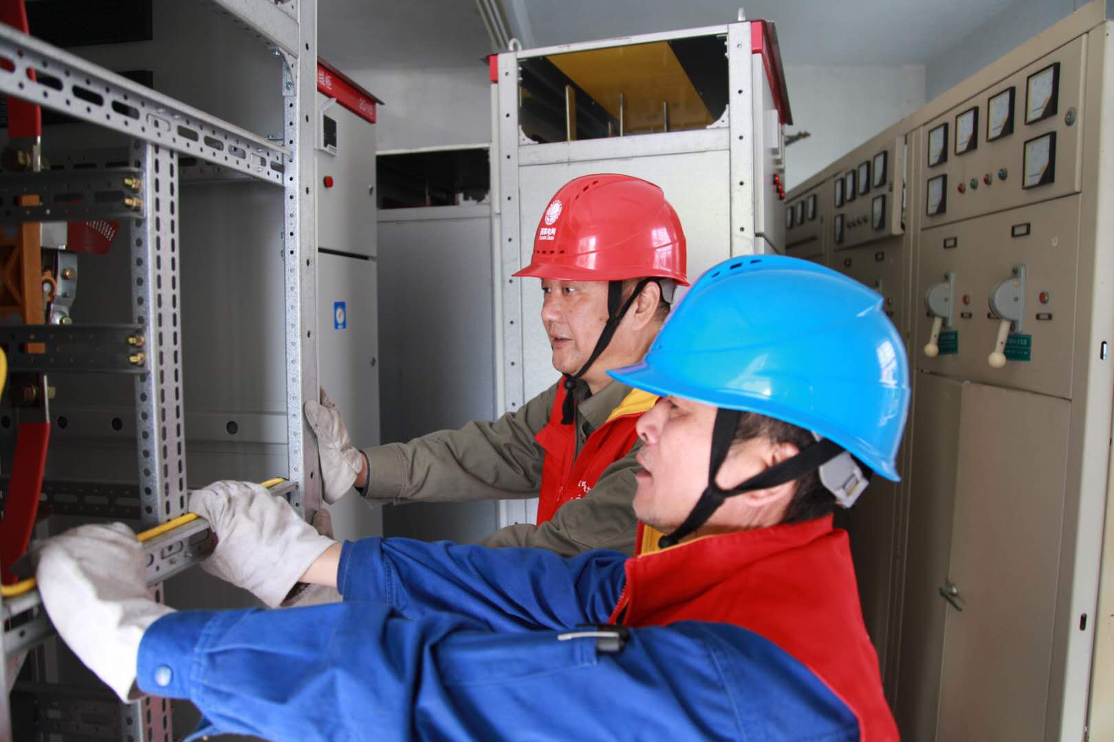 國(guó)網(wǎng)寧波市鄞州區(qū)供電公司：老舊小區(qū)煥然一新，居民幸福感顯著提高