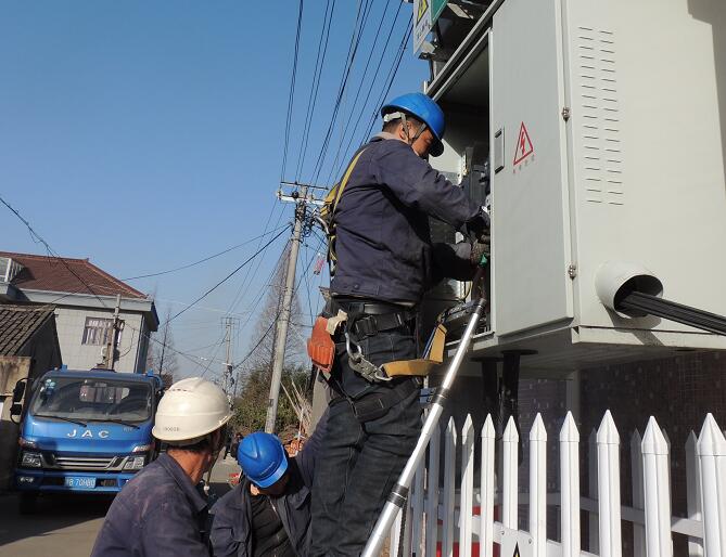 國網(wǎng)余姚市供電公司：山區(qū)低壓臺區(qū)改造，提升居民用電質(zhì)量