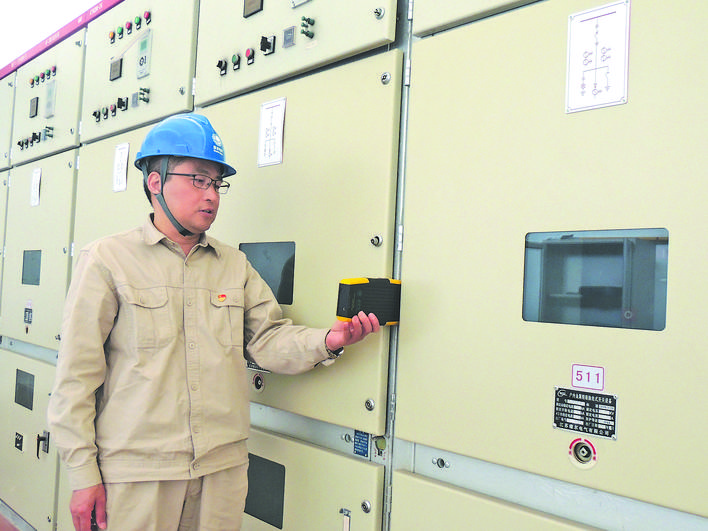 韓建林:履職盡責(zé)守護(hù)萬家燈火