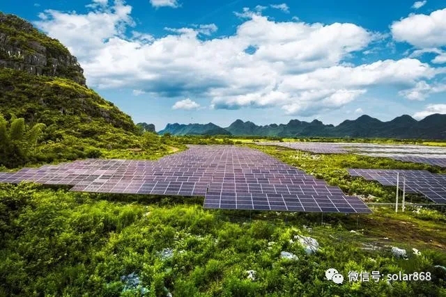 南方電網(wǎng)公司發(fā)布服務(wù)碳達(dá)峰、碳中和工作方案，提出5個方面21項重點舉措，構(gòu)建以新能源為主體的新型電力系統(tǒng)