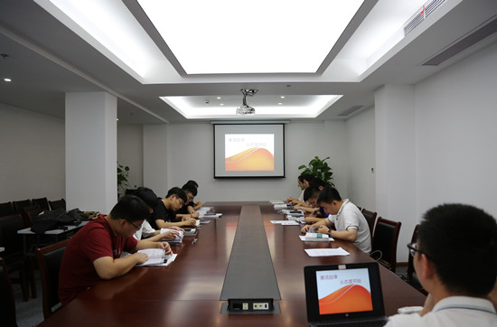 國網(wǎng)寧波奉化區(qū)供電：扣好從業(yè)“第一粒紐扣”，開啟新員工廉潔守護(hù)