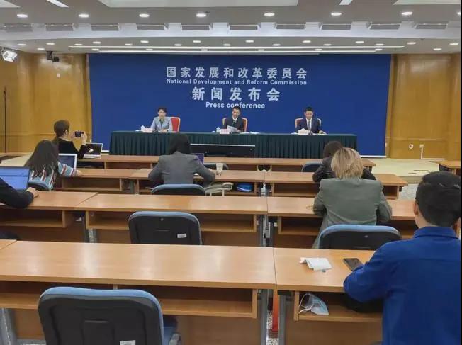 發(fā)改委最新電價(jià)通知明確“高耗能企業(yè)市場交易電價(jià)不受上浮20%限制”！