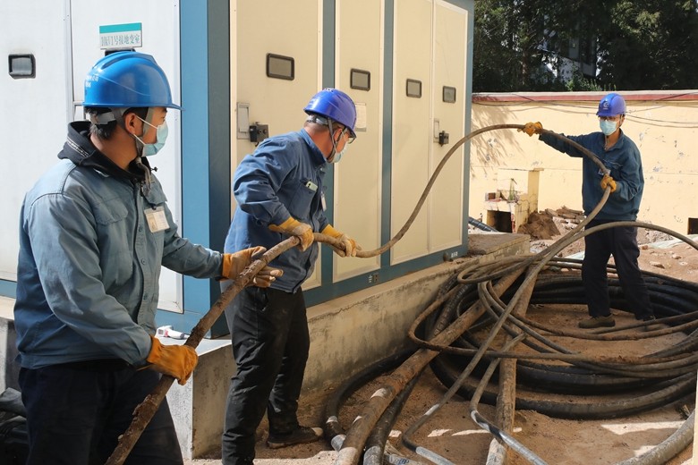 國網(wǎng)諸城市供電公司:扎實開展秋檢工作 確保電網(wǎng)穩(wěn)定運行