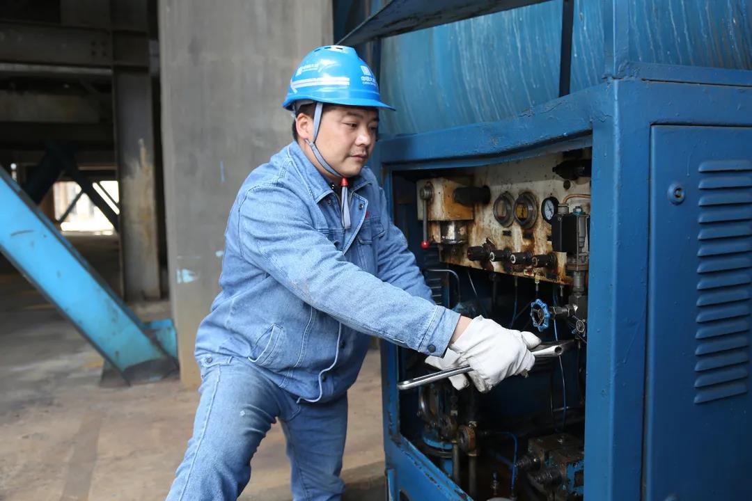 李昌華：退伍不褪色 扎根一線(xiàn)勇拼搏