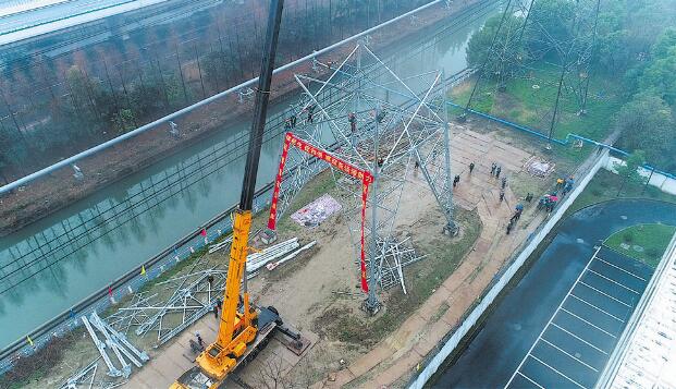 春節(jié)假期，他們奮戰(zhàn)在施工現(xiàn)場