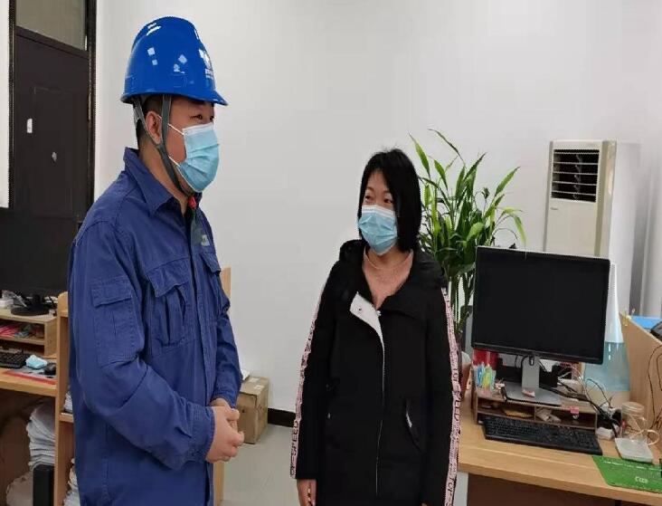 國網(wǎng)城固供電公司：走訪小微企業(yè)，當(dāng)好“電管家”