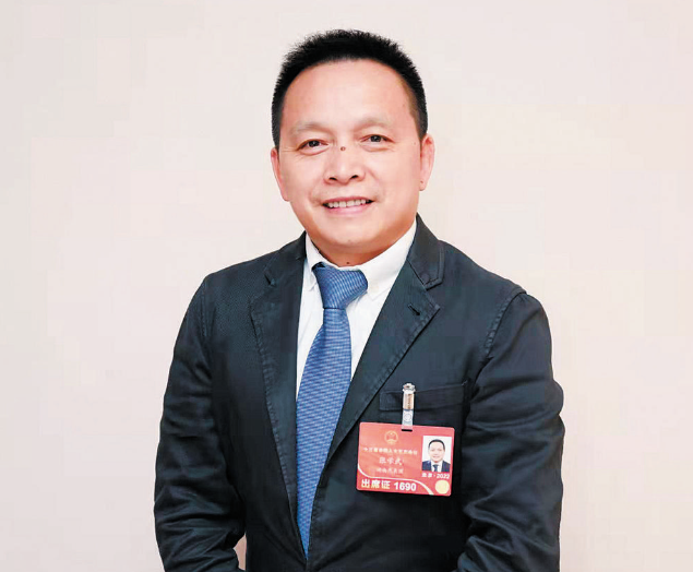 【兩會(huì)】以優(yōu)質(zhì)高效的供電服務(wù)助力經(jīng)濟(jì)社會(huì)發(fā)展——訪全國人大代表、鹽津鋪?zhàn)邮称饭煞萦邢薰径麻L(zhǎng)張學(xué)武