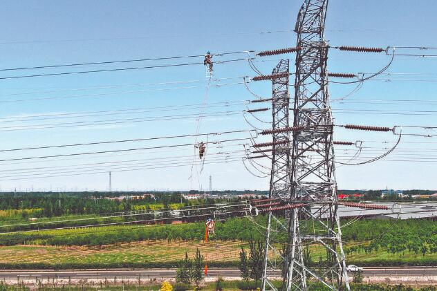 國網(wǎng)天津高壓公司:專項(xiàng)治理線路舞動(dòng) 提高線路安全水平