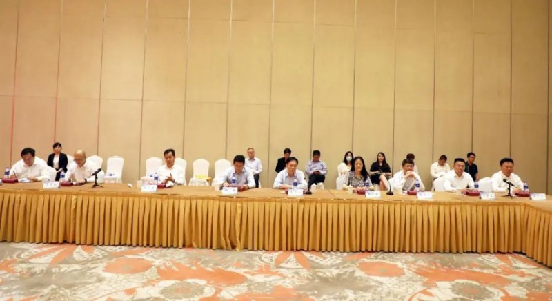 協(xié)鑫、徐工聯(lián)手！布局新能源