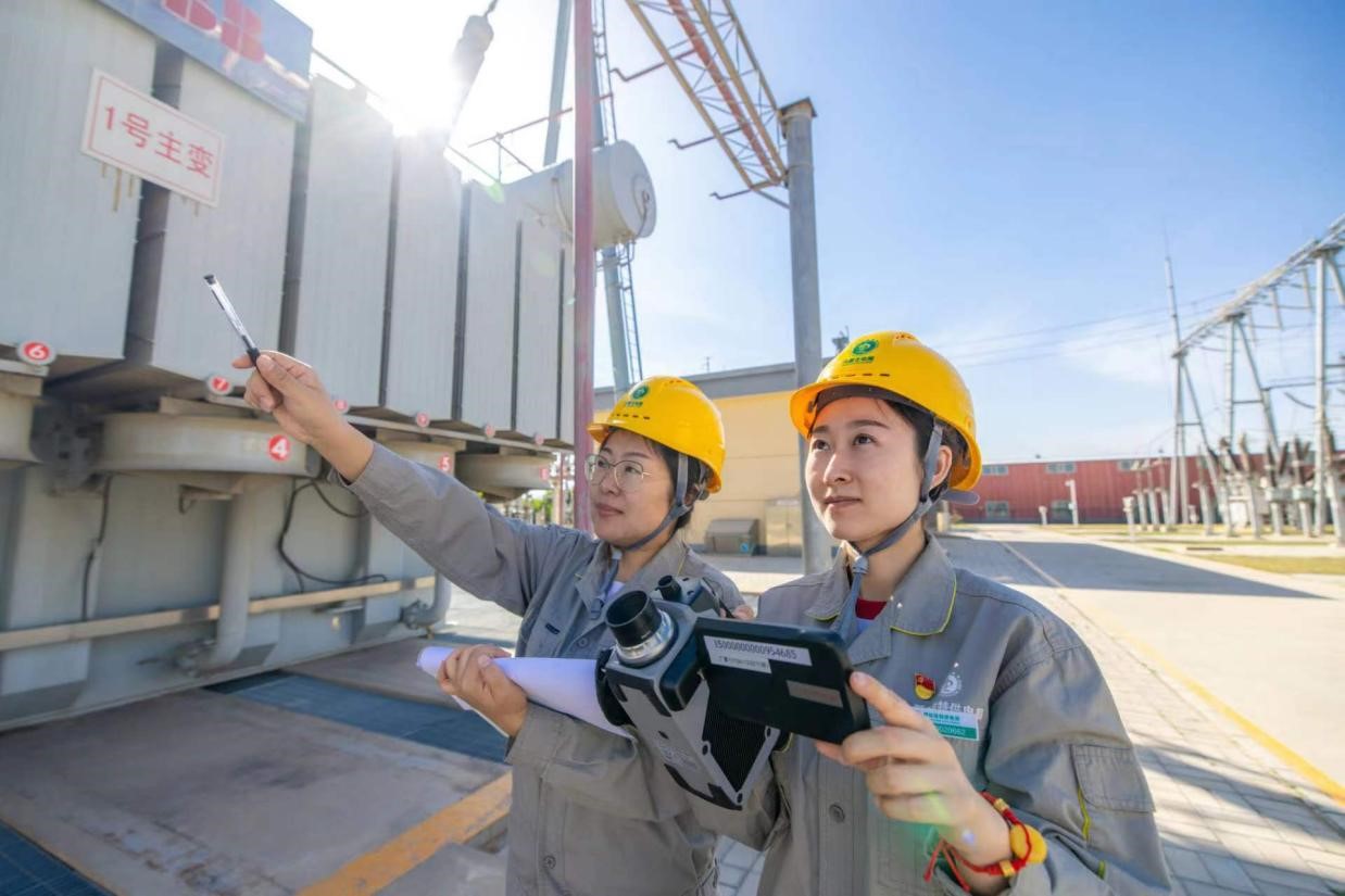 呼和浩特供電公司:保障“尖峰”供電 無懼高溫“烤驗(yàn)”