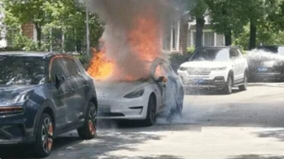 起火事件頻發(fā),夏日高溫下新能源汽車(chē)還安全嗎