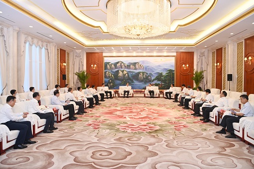 國家電網(wǎng)董事長、黨組書記辛保安與寧夏回族自治區(qū)黨委書記梁言順、自治區(qū)主席張雨浦會談