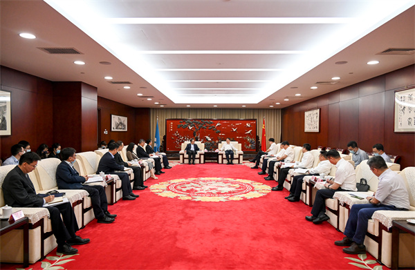 溫樞剛會(huì)見(jiàn)中國(guó)進(jìn)出口銀行黨委書記、董事長(zhǎng)吳富林