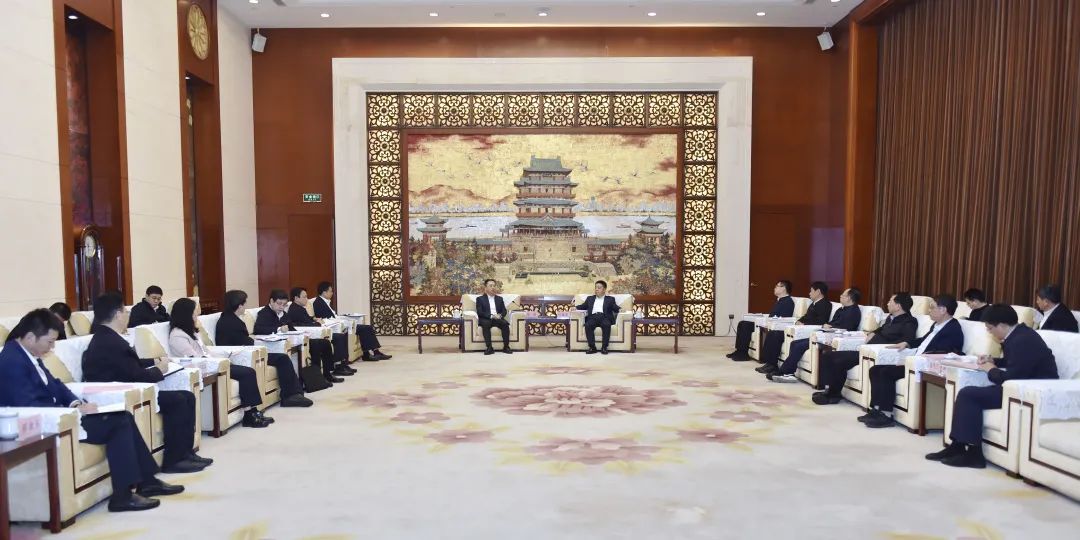 大唐集團(tuán)有限公司黨組書(shū)記、董事長(zhǎng)鄒磊拜會(huì)江西省省長(zhǎng)葉建春