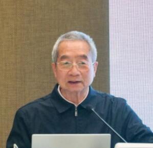 周大地：動力電池發(fā)展迅猛，氫燃料或?qū)⒊鼍? width=