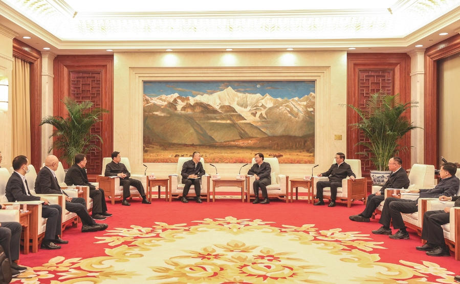 雷鳴山、韓君拜會(huì)云南省委書(shū)記王寧、省長(zhǎng)王予波