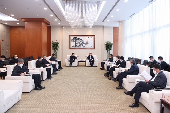 華能集團(tuán)董事長溫樞剛、總經(jīng)理鄧建玲會(huì)見云南省常務(wù)副省長劉非、副省長岳修虎