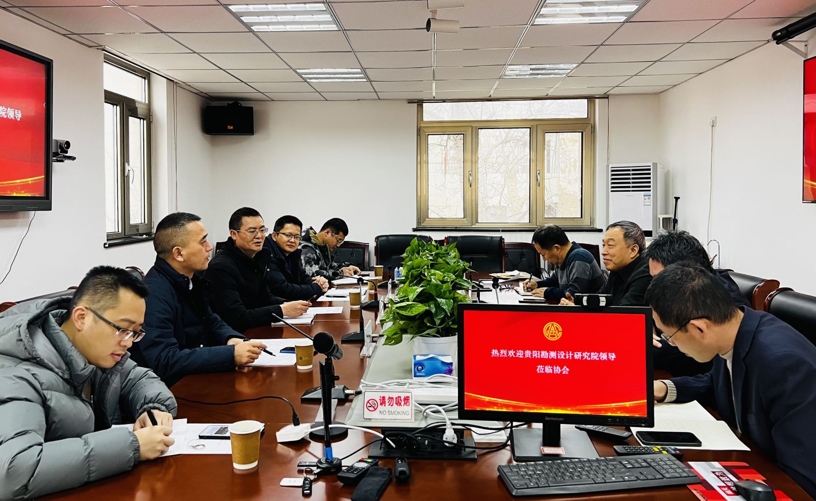 中國電力規(guī)劃設計協(xié)會李愛民與中國電建貴陽院、國網江蘇電力設計咨詢公司領導座談交流