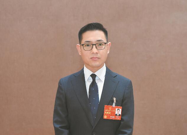 推動清潔能源發(fā)展 促進綠色低碳轉(zhuǎn)型——訪全國人大代表、河北寶信物流有限公司總經(jīng)理李建衛(wèi)