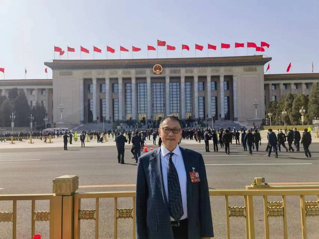 【兩會(huì)好聲音】全國(guó)政協(xié)委員何文輝：推廣新能源汽車換電模式，加速高質(zhì)量發(fā)展