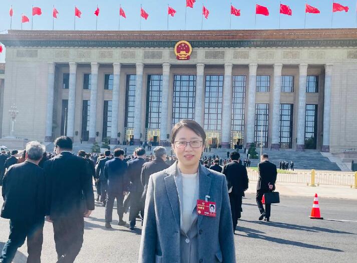 【兩會(huì)好聲音】全國(guó)政協(xié)委員周荃：推進(jìn)碳達(dá)峰碳中和，滿足百姓對(duì)高品質(zhì)生活的需求