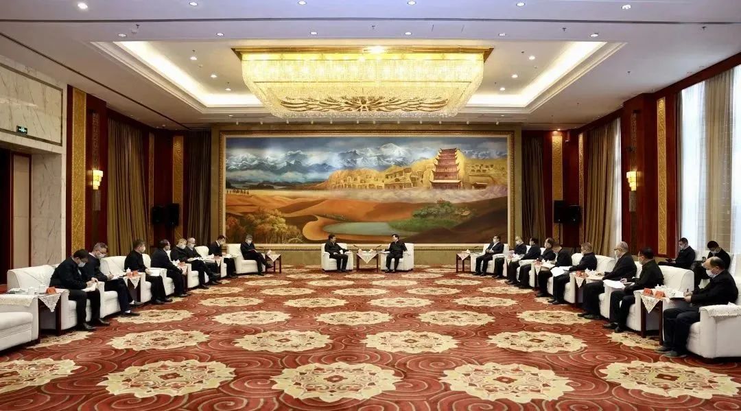 華能集團(tuán)總經(jīng)理、黨組副書記鄧建玲拜會(huì)甘肅省委書記胡昌升、省長(zhǎng)任振鶴