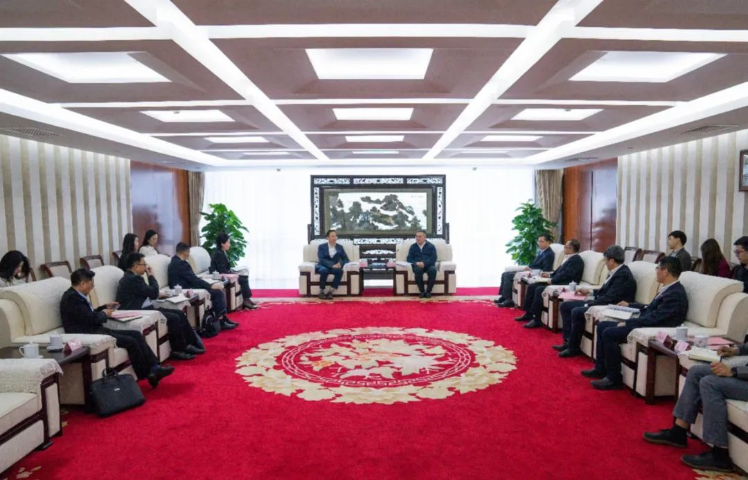 華電集團(tuán)黨組副書記葉向東與宜賓市委書記方存好舉行會談