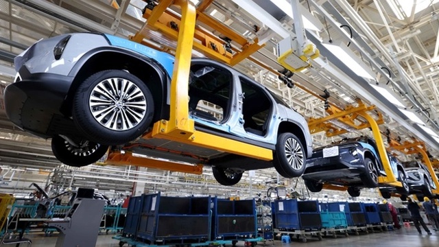 新能源汽車“賽道”，我國技術(shù)全面“超車”要多久?