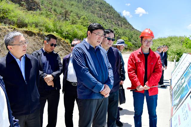 國家電網(wǎng)黨組副書記、總經(jīng)理張智剛深入西藏開展主題教育專題調研