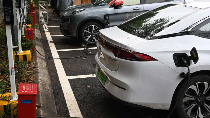 一級(jí)市場(chǎng)擁擠、二級(jí)市場(chǎng)遇冷，新能源賽道的下一個(gè)爆點(diǎn)在哪里？