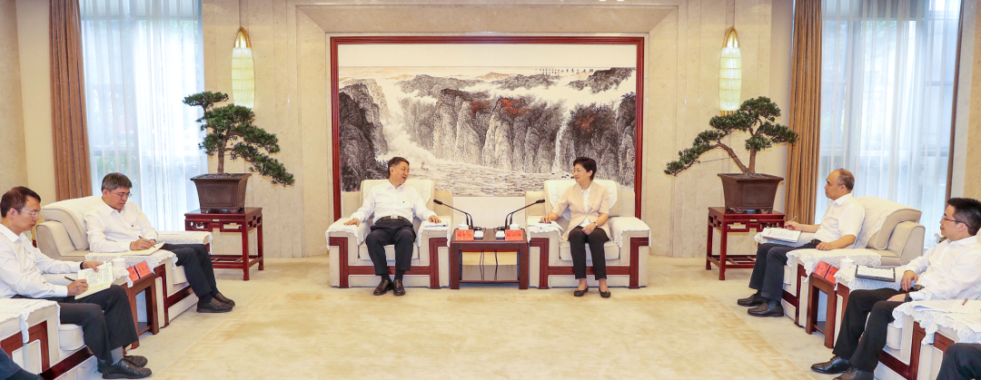 華能集團(tuán)黨組書記、董事長(zhǎng)拜會(huì)四川省委副書記、成都市委書記施小琳