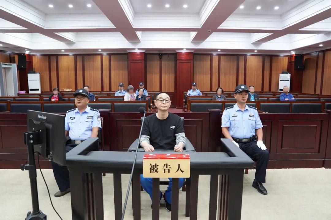 貴州電網有限責任公司原黨委委員、工會主席張帆受賄案一審宣判