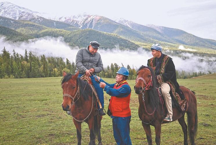 賽力別克·哈楞別克： 扎根西北第一村，一生做好一件事