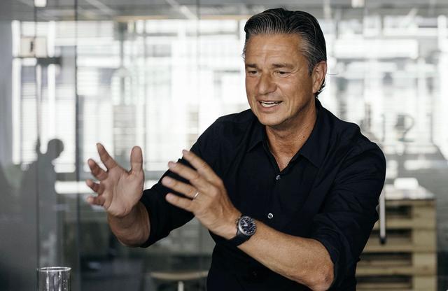 外媒：保時(shí)捷高管抨擊歐盟對(duì)中國(guó)電動(dòng)汽車發(fā)起調(diào)查，稱反對(duì)對(duì)華搞關(guān)稅戰(zhàn)