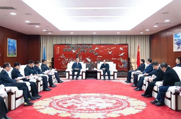 江毅會(huì)見陜西省人大常委會(huì)副主任、寶雞市委書記楊廣亭