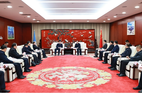 江毅會(huì)見(jiàn)內(nèi)蒙古自治區(qū)黨委常委、常務(wù)副主席黃志強(qiáng)