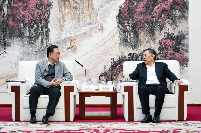 中國能建黨委書記、董事長宋海良與華夏銀行黨委書記、董事長李民吉會談