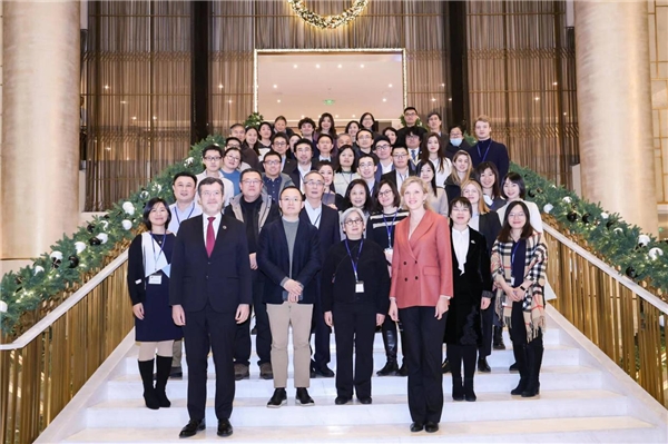 愛旭持續(xù)發(fā)力中歐新能源市場，為零碳未來注入更多活力