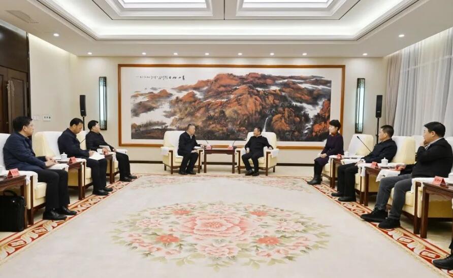 三峽集團(tuán)董事長、黨組書記雷鳴山拜會(huì)內(nèi)蒙古自治區(qū)黨委書記孫紹騁、自治區(qū)主席王莉霞