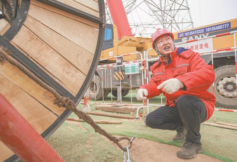 【國網(wǎng)特等勞?！宽n愛平：能挑千斤擔 不挑九百九