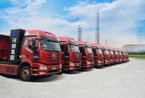 河鋼首座商業(yè)化氫油綜合站投入試運營近日，河鋼工業(yè)技術(shù)建設的河鋼首座商業(yè)化氫油綜合站正式投入試運營。新投入運營的商業(yè)化氫油綜合站采用35MPa加氫工藝，擁有1000kg/d的加氫能力。  這是河鋼工業(yè)技