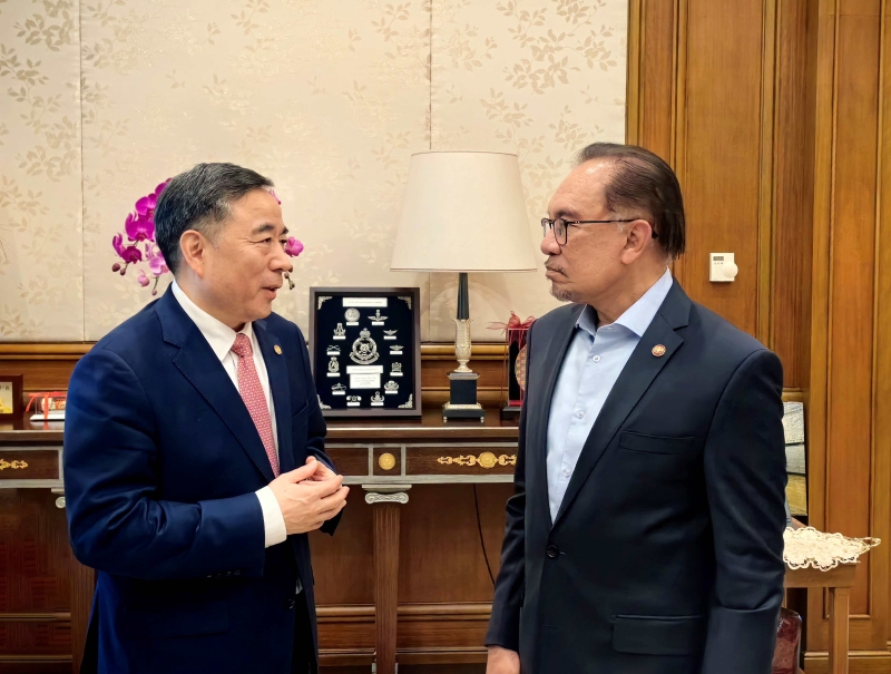 中國(guó)能建董事長(zhǎng)宋海良拜會(huì)馬來西亞總理安瓦爾·易卜拉欣