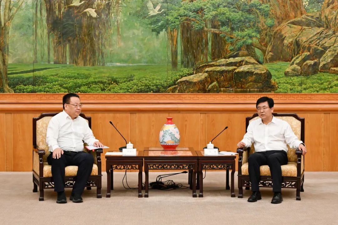 中核集團(tuán)總經(jīng)理、黨組副書記申彥鋒拜會福建省委副書記、省長趙龍