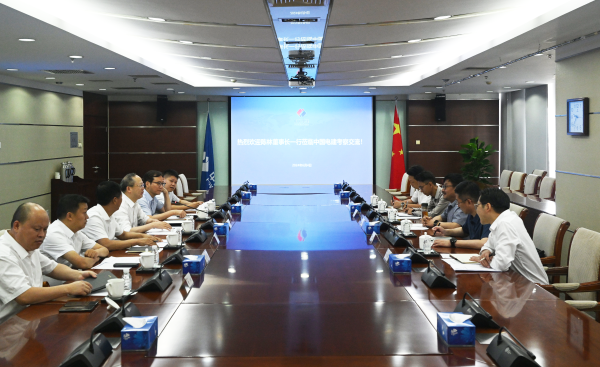 中國電建黨委常委、副總經(jīng)理徐鵬程與西藏交發(fā)集團黨委書記、董事長陳林舉行會談