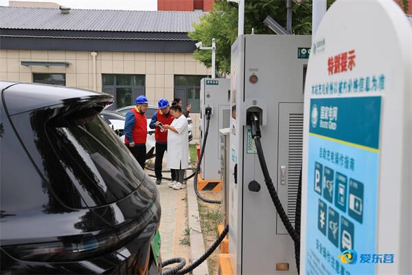 國網(wǎng)河口區(qū)供電公司:服務(wù)新能源 保障用電安全