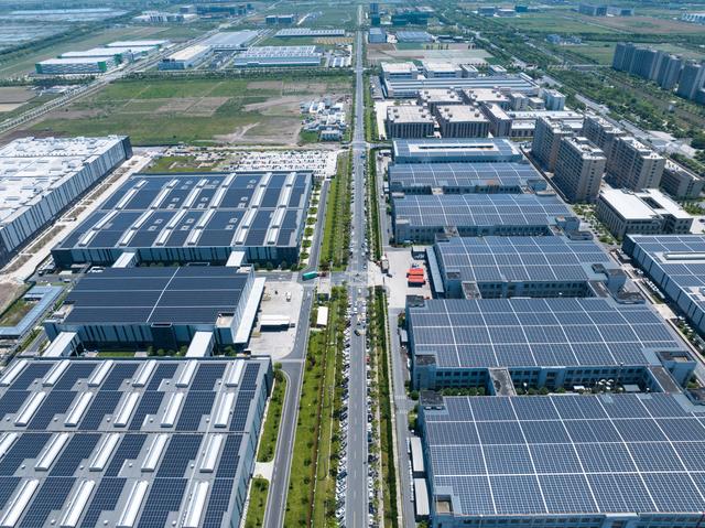 國(guó)家新型儲(chǔ)能試點(diǎn)示范項(xiàng)目東營(yíng)并網(wǎng)投運(yùn),引領(lǐng)能源新篇章