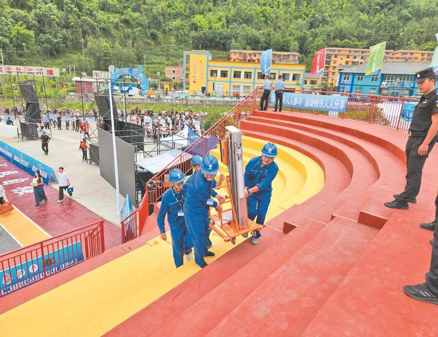 四川樂(lè)山:供電服務(wù)好 “村BA”賽事精彩紛呈